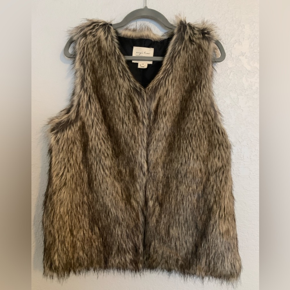 Evy’s Tree Ivy Faux Fur Vest size medium